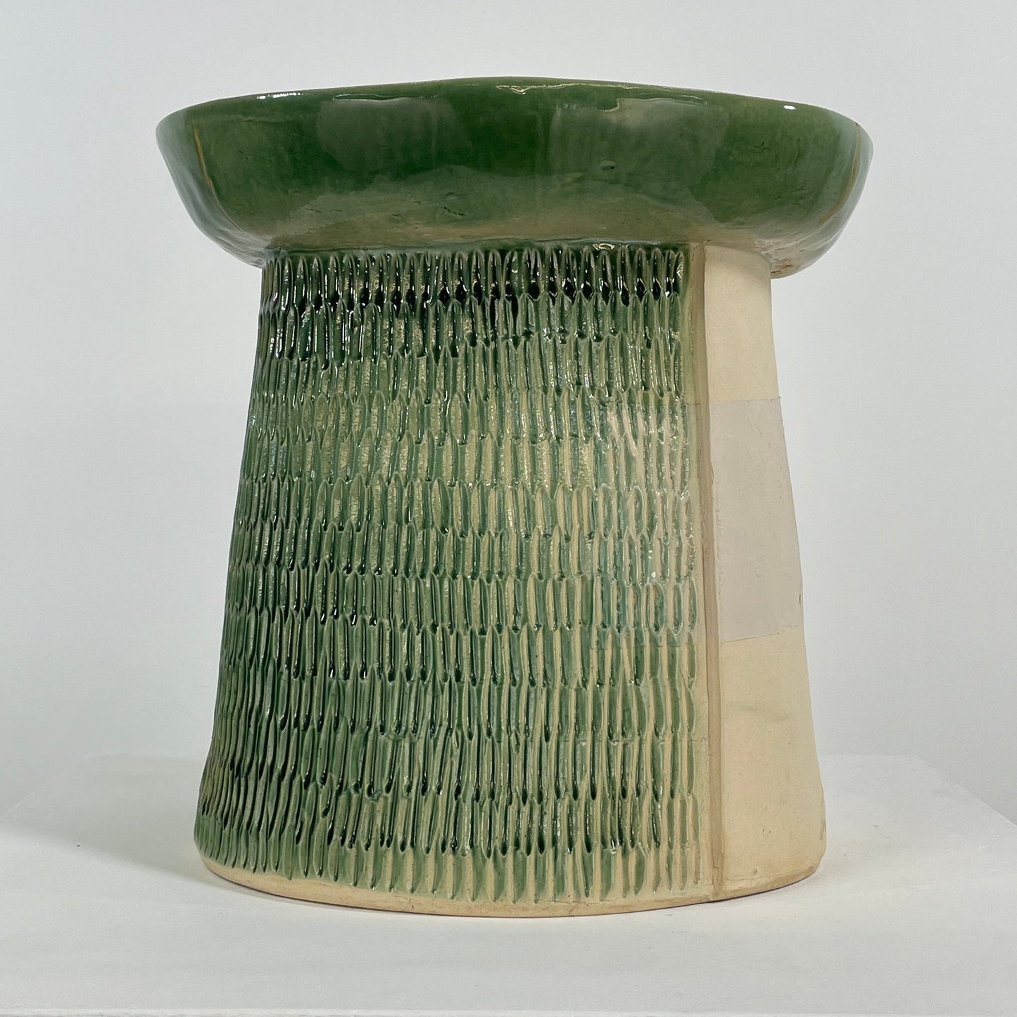 Table d'appoint en céramique Allyn Davis, céladon